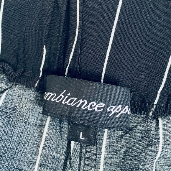 Forever 21 Black and White Paperboy Striped Pants New - Picture 4 of 4